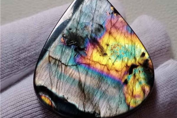 Labradorite Stone