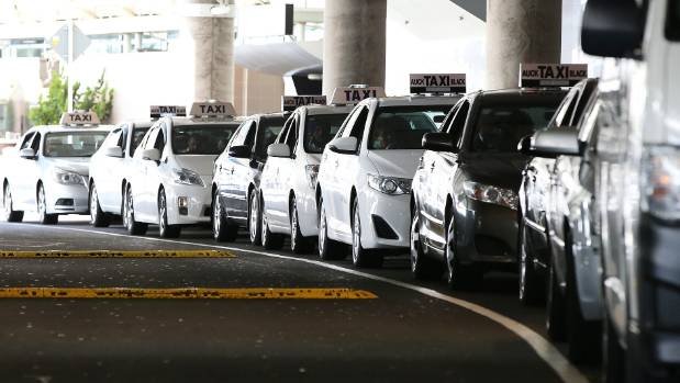 taxi Auckland airport