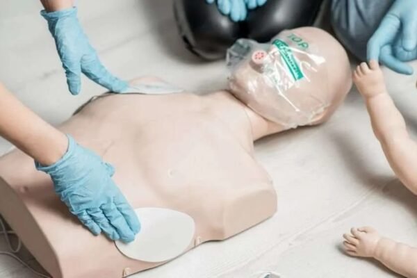 How to Choose the Right Emergency First Aid Course for You?