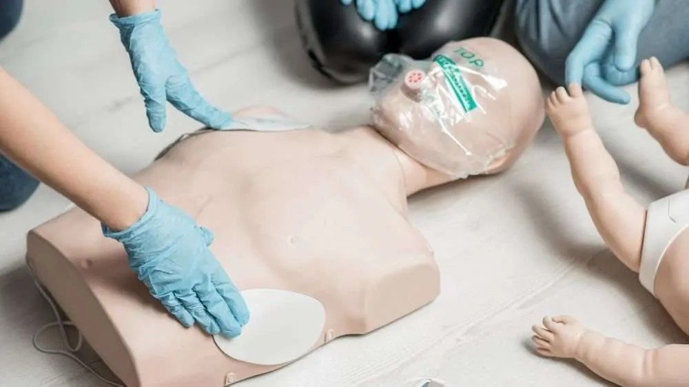 How to Choose the Right Emergency First Aid Course for You?