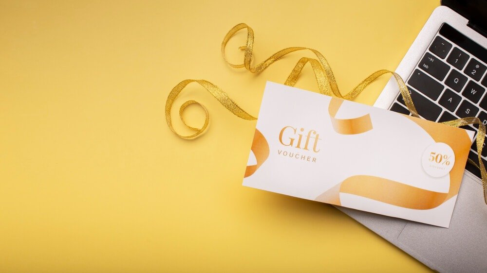 What to Consider Before Buying Bulk Gift Cards for Employees