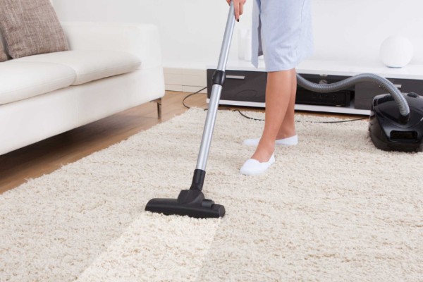 The Difference Between Steam Cleaning and Dry Cleaning for Carpets