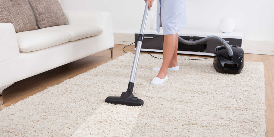 The Difference Between Steam Cleaning and Dry Cleaning for Carpets