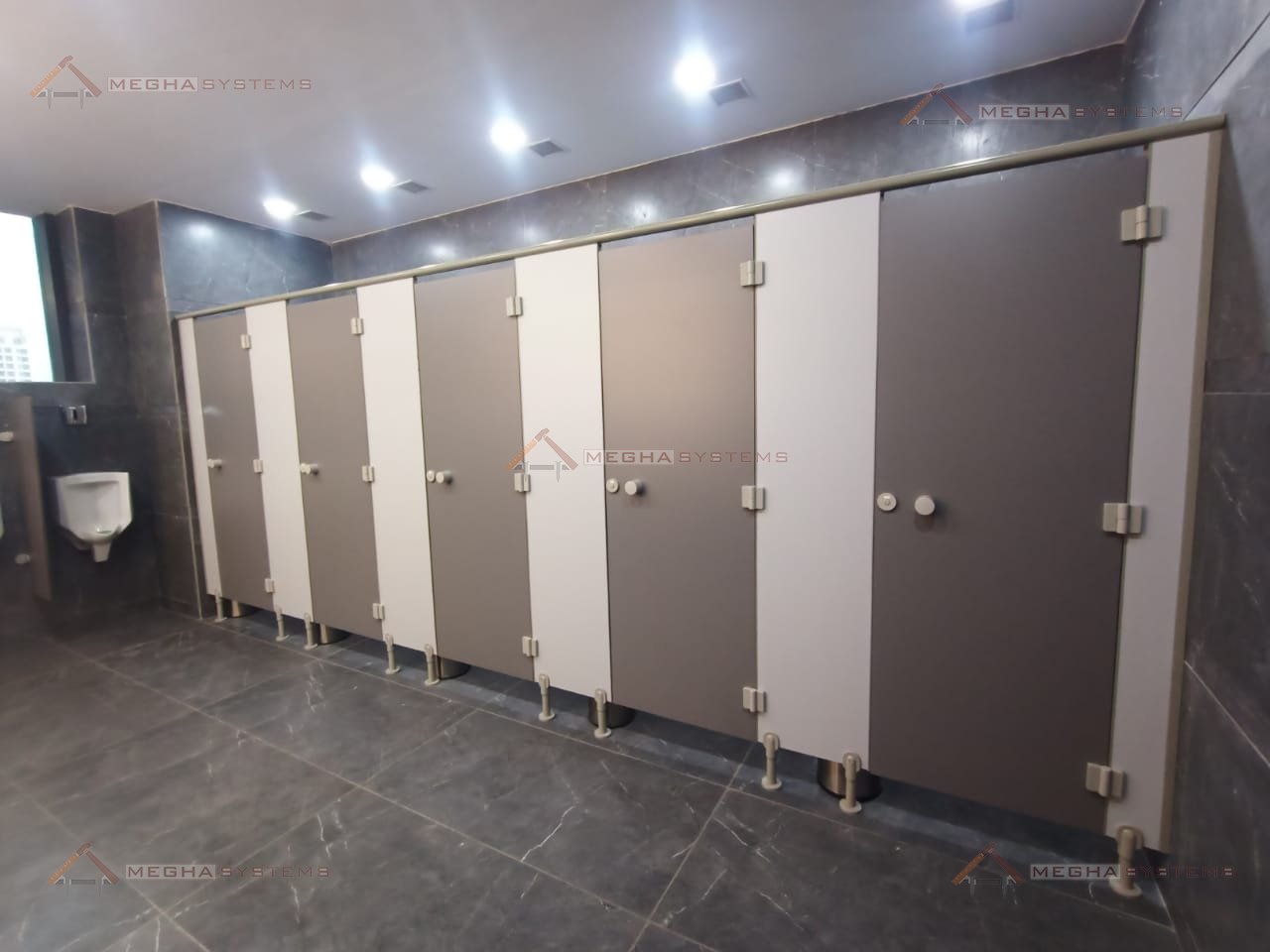 Top Toilet Cubicle Manufacturers: Quality, Design, and Innovation for Modern Spaces