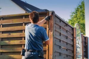 Choosing the Right Fencing Contractor in Delaware for Your Property