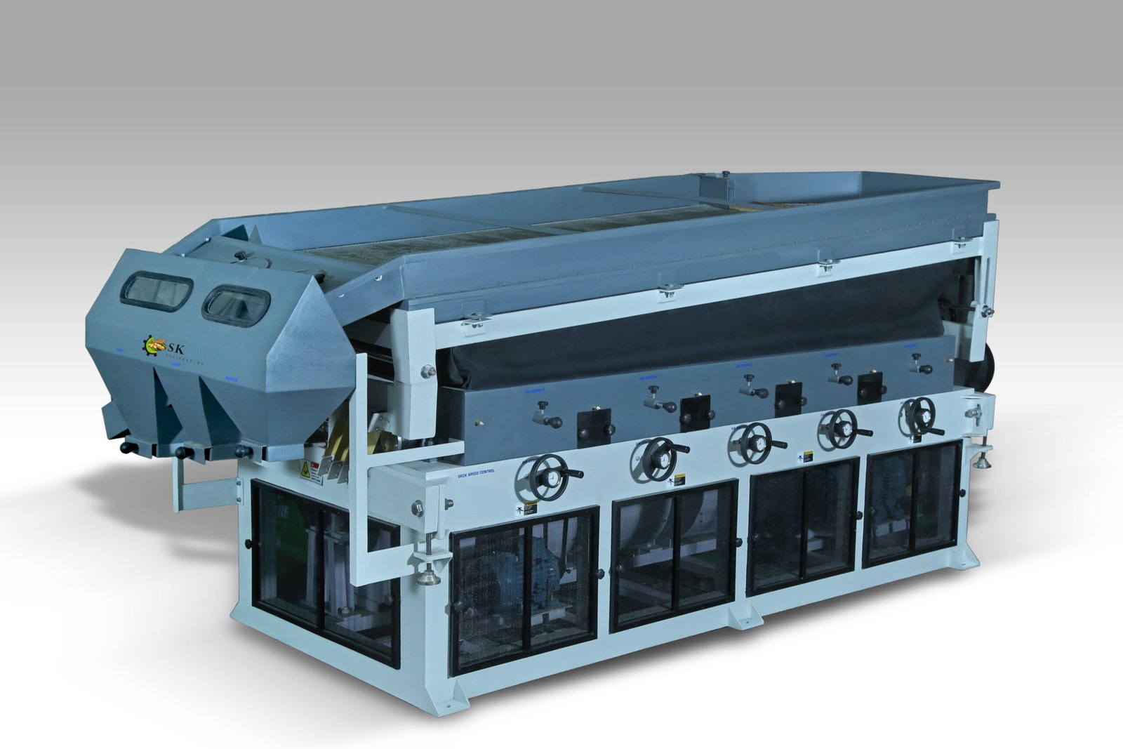 Gravity separator machines