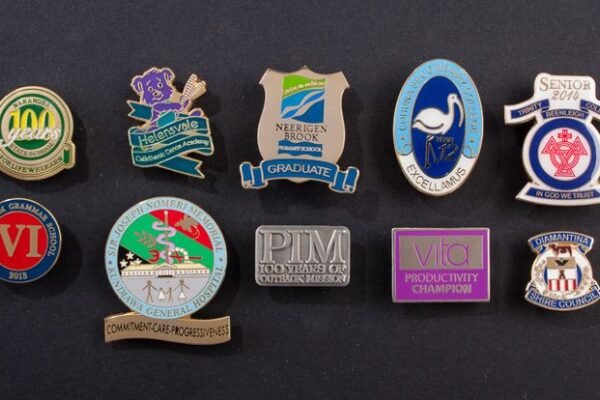 pin maker