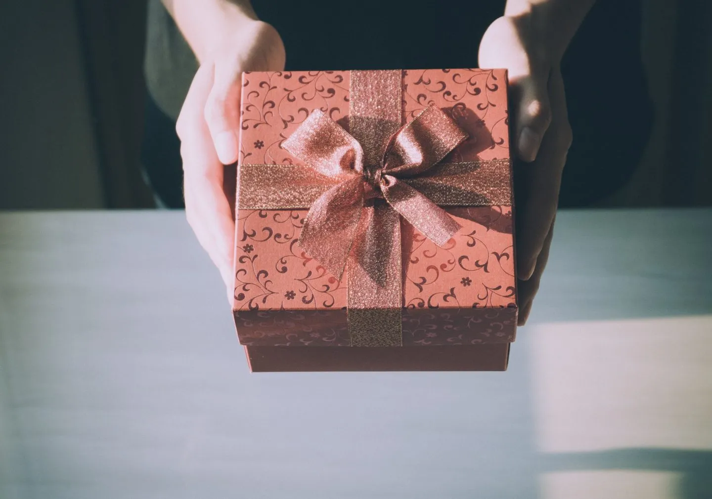 Things You Must Consider Before Buying A Gift Box