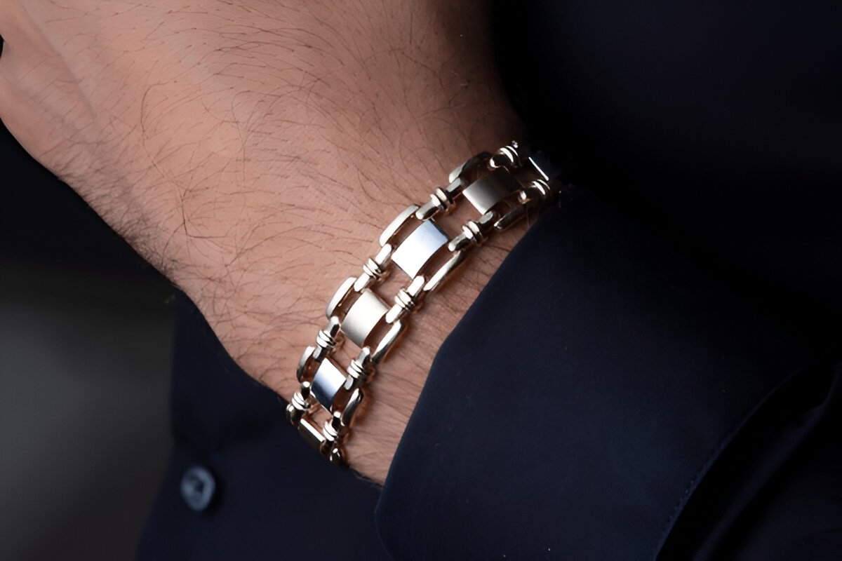 Are Chain Bracelets Better Than Leather Find Out Here