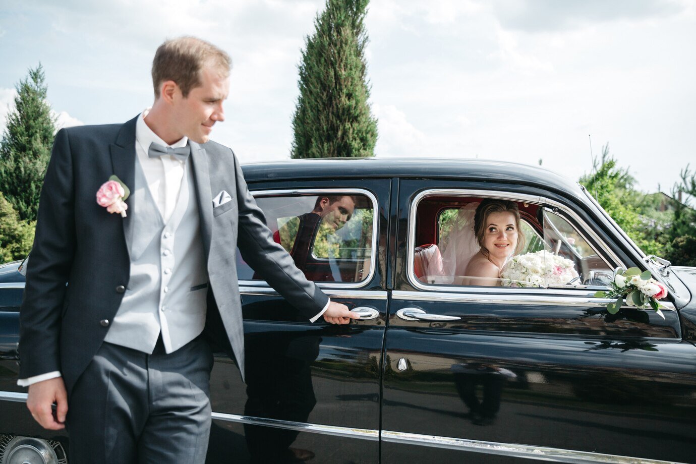 limousine wedding car