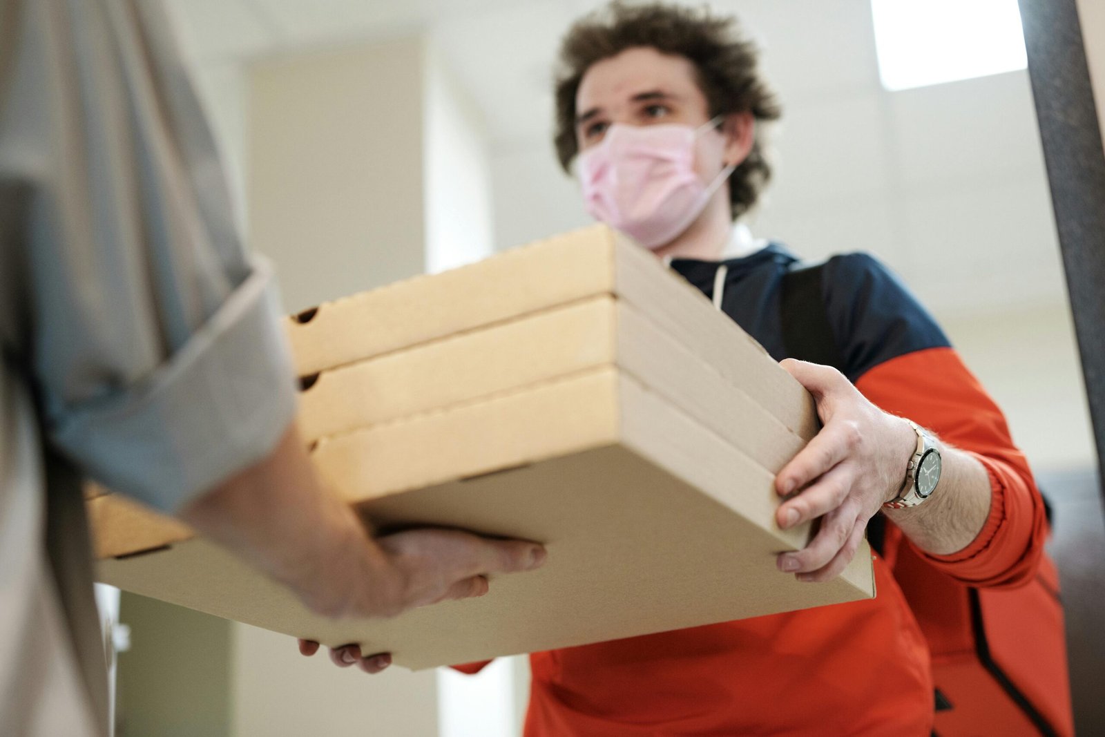 A reliable courier service is essential for businesses that want to improve customer satisfaction.